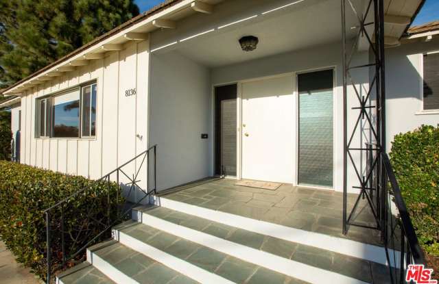 8136 LOYOLA Gallery 2
