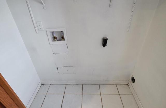 3694 MORTON Street Gallery 4