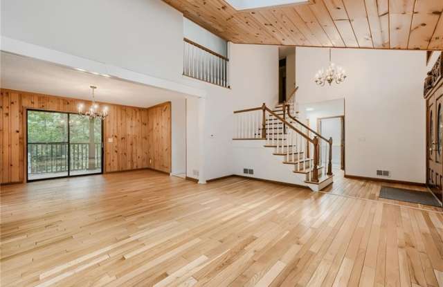 570 Idlewood Drive NW Gallery 4