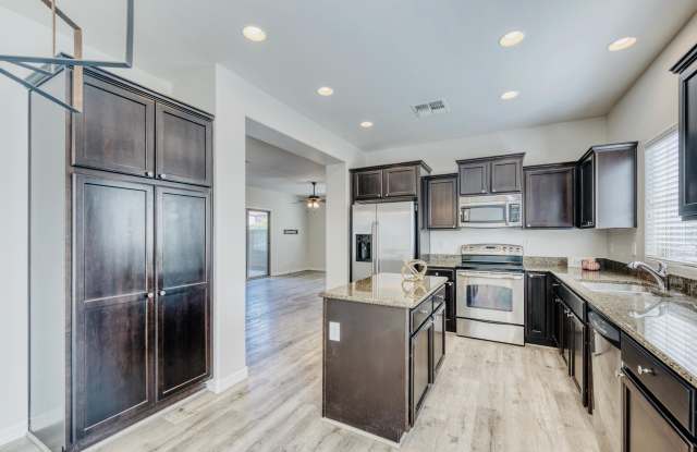 21130 N 36TH Place Gallery 4