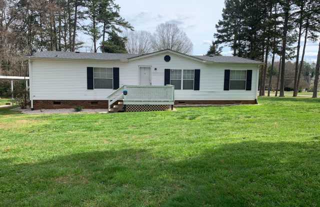 Spacious 3 Bed/2 Bath Home - Large Corner Lot - Split Floor Plan - 2 Car Carport - No Pets photos photos