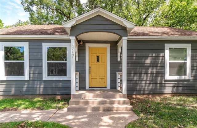 417 W Sears Street Gallery 2