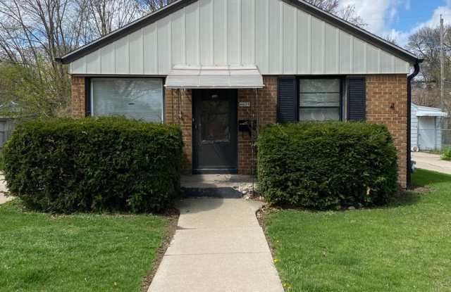 2BR SINGLE FAMILY HOME, YARD, GARAGE, FULL BASEMENT, HANDY LOCATION! photos photos