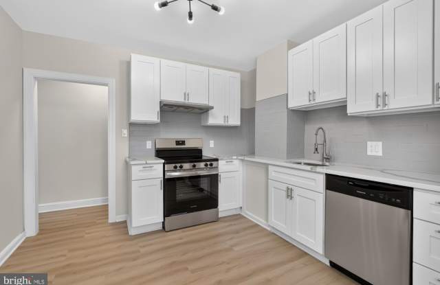 6347 MCCALLUM Street photos photos