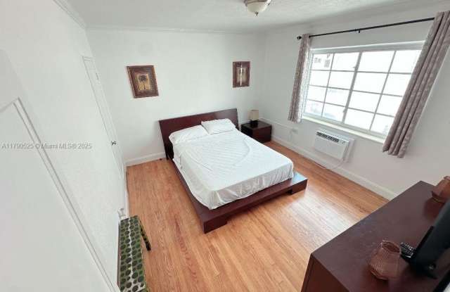 7445 Harding Ave photos photos