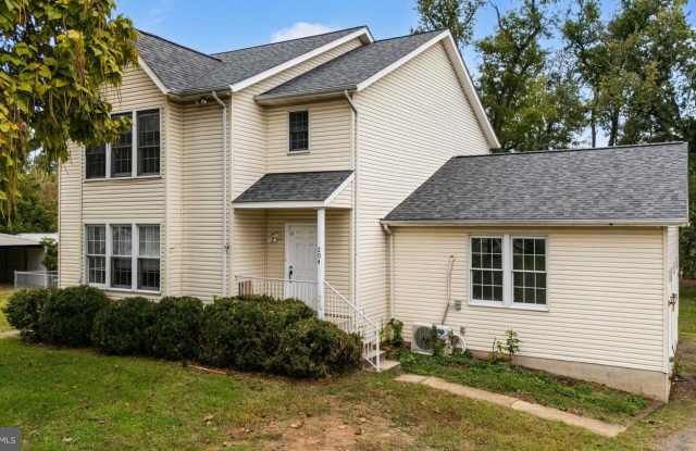 204 NURSERY Road Gallery 1
