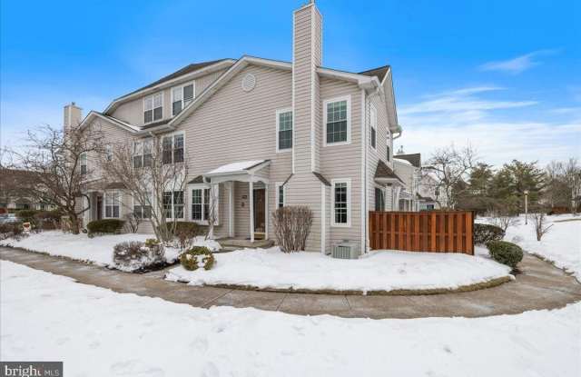 6306 SPRUCE MILL Drive unit: 478 photos photos