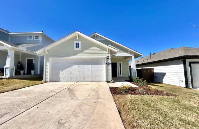 Move-In Ready 3BR, 2BA with Fully Equipped Kitchen  Laundry Room - 11512 Murano Drive, Austin, TX 78610