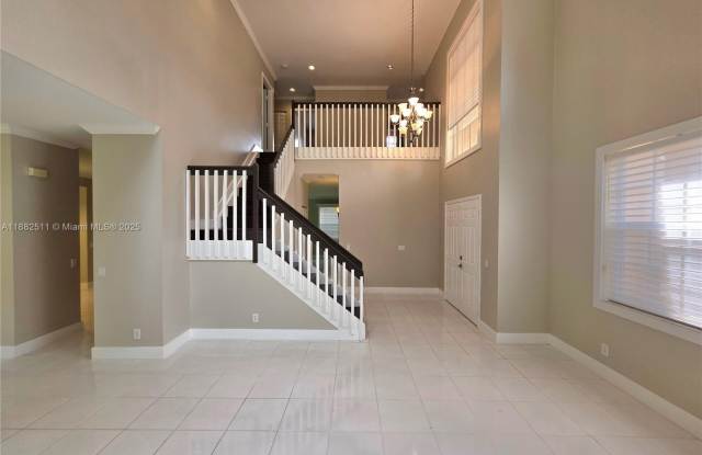 584 Cambridge Dr photos photos