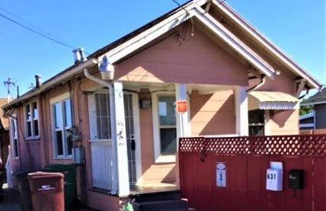 Cute Little House Gallery 1