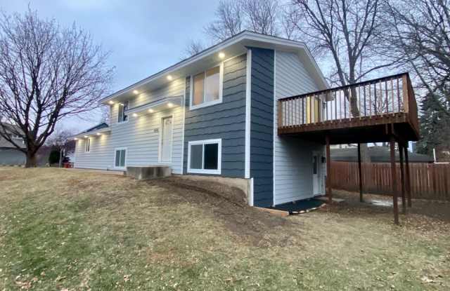 4310 Grainwood Cir Ne photos photos