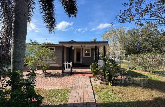 931 Shine Ave photos photos