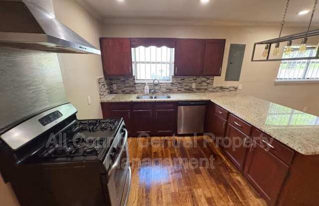 813 42nd PL N photos photos