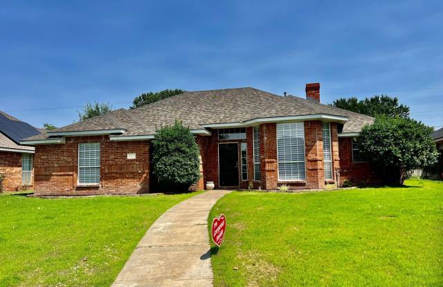 5805 Andover Drive Gallery 1