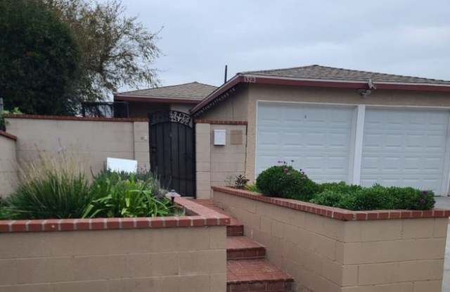 1323 West Mauretania Street photos photos