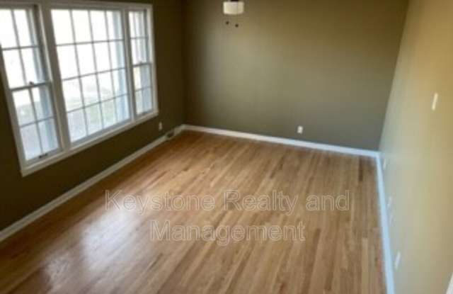 422 Peterson Lane Gallery 2