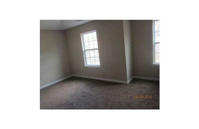 Room in 3 Bedroom Home at Timber Ridge Dr photos photos