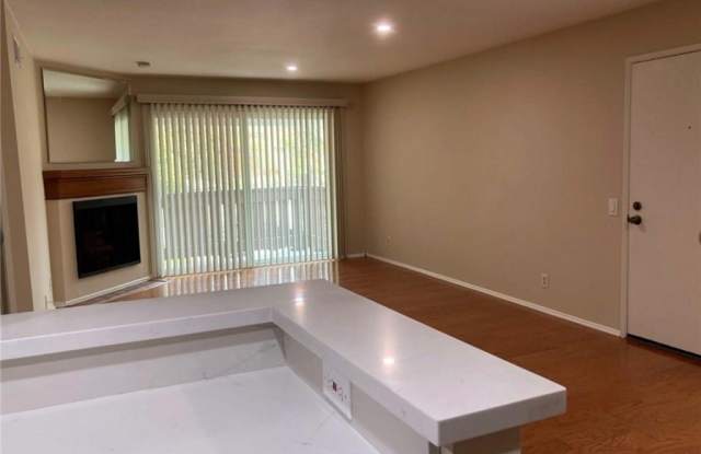 6098 Terrace Lane Gallery 2