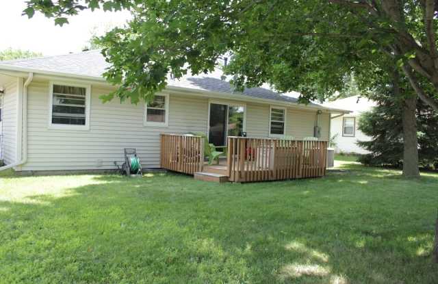 3BR/2BA Single Family House - Available 11/1/24 - 8012 Thomas Avenue South, Bloomington, MN 55431