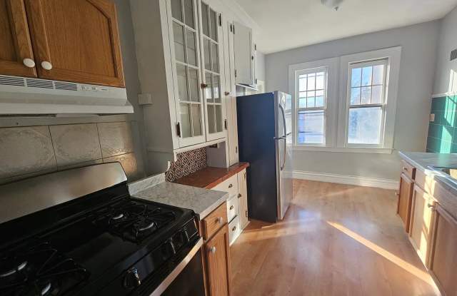 330 Laurel St photos photos