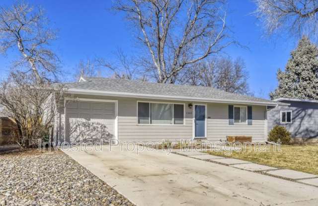 1365 S Grape St photos photos