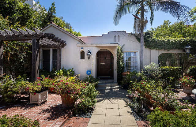 **2 week's rent free** Warm & Welcoming Home Near Melrose with Room to Live, Work & Create Gallery 3