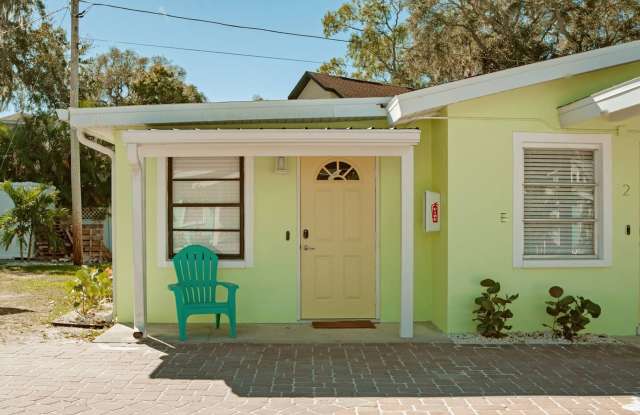 Lisa's Court LLC photos photos