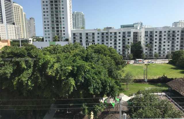 115 SW 11 ST photos photos