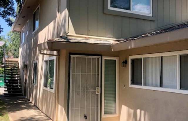 Cute Condo in Coloma Estates – 2 BR 1 BA - 10835 Coloma Road, Rancho Cordova, CA 95670
