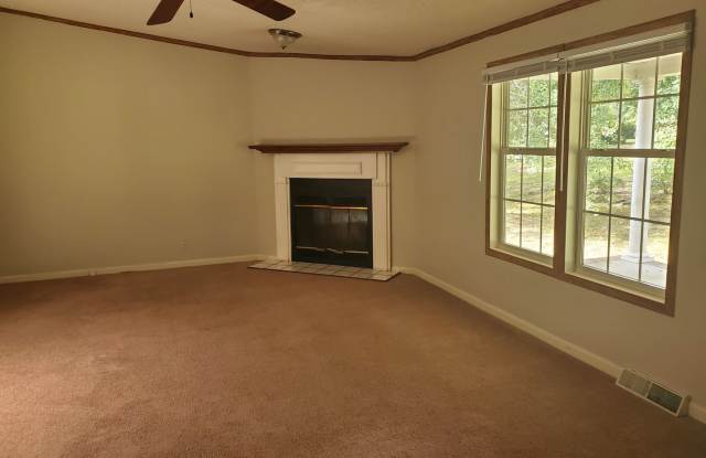 New Listing!!! Gallery 4
