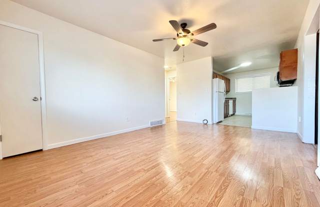Spacious Lakewood Duplex Steps from O'Kane Park Available for Immediate Rental!!! Gallery 4