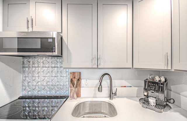 660 Glouchester Street unit: 106 photos photos