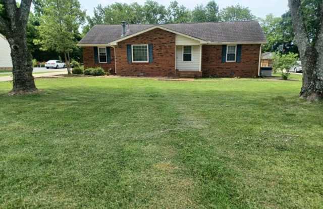 Beautiful 3 Bed 2 bath Home in Nolensville photos photos
