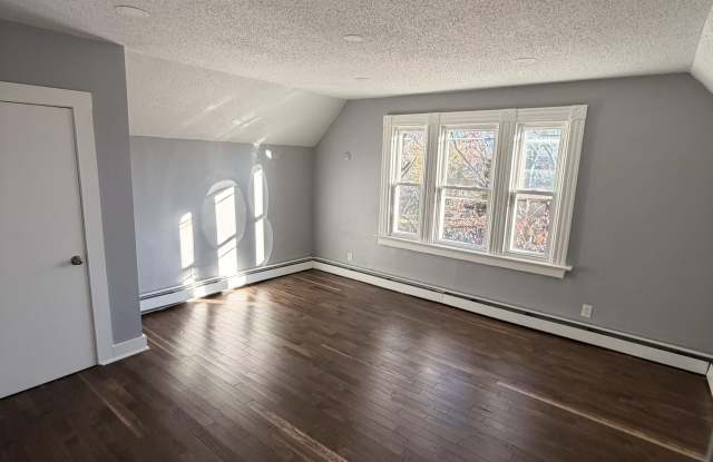 534 Howard Avenue - 3 Gallery 3
