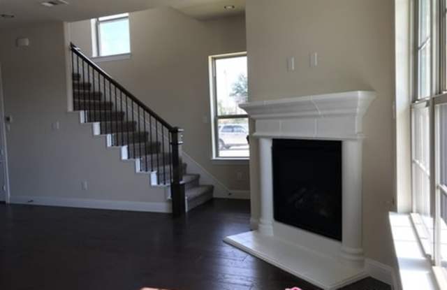 4110 Shavano Drive Gallery 2