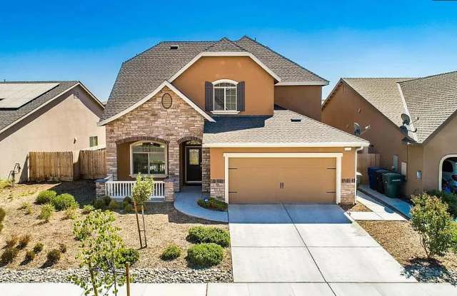 Loaded with Space and Amenities! photos photos