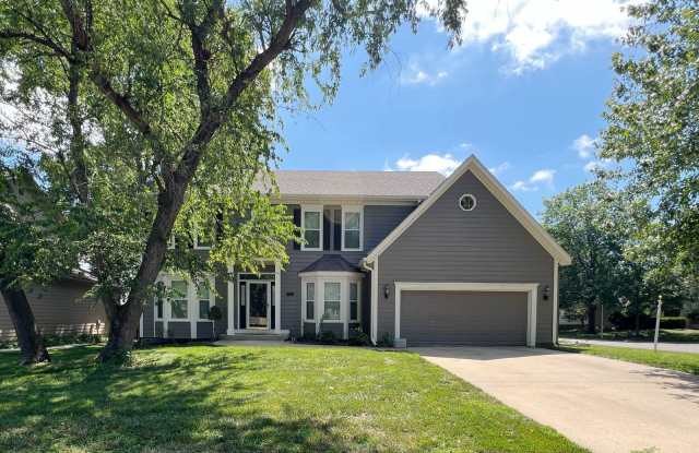 COMING SOON: Spacious 4-Bed Home with Finished Basement  3-Car Garage! photos photos