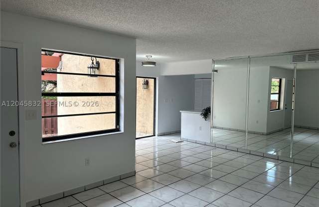301 W Park Dr Gallery 3