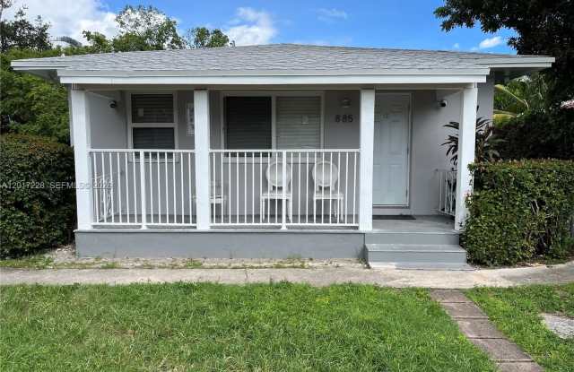 885 SW 29th Ave - 885 Southwest 29th Avenue, Miami, FL 33135 885 SW 29th Ave - 885 Southwest 29th Avenue, Miami, FL 33135