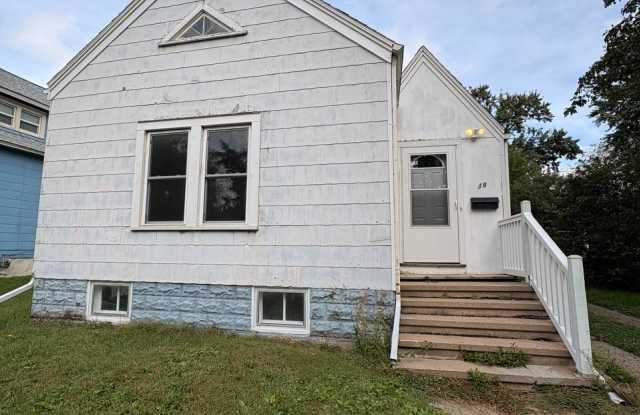 19 4th Street Northwest - 19 4th Street Northwest, Oelwein, IA 50662