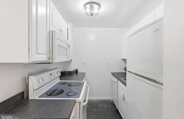 610 LONGFELLOW Street NW Gallery 2