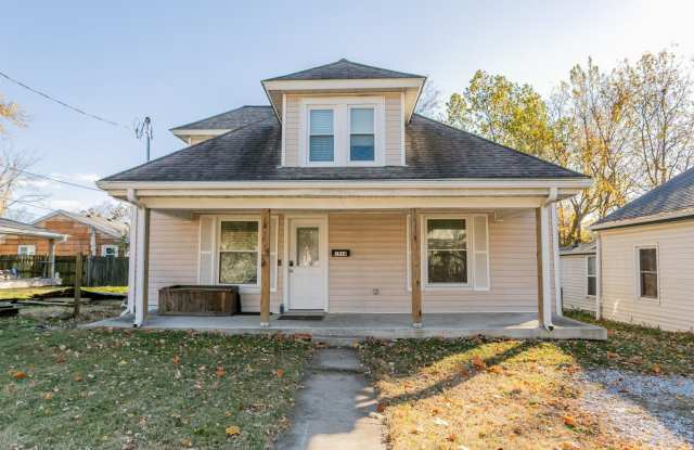 Close to everything downtown! photos photos