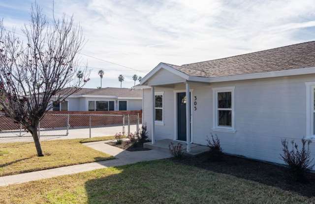 Welcome to your beautifully renovated single level home in the heart of Oceanside! photos photos