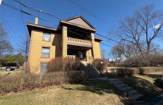 106 Promenade St photos photos