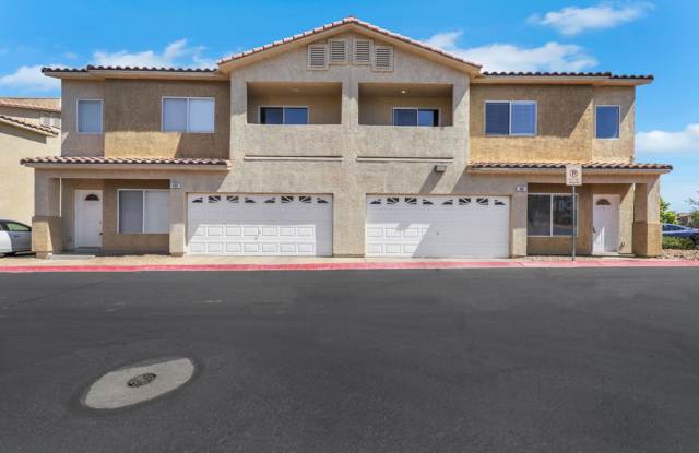 2 Bedroom townhome with attached 2 car garage photos photos 2 Bedroom townhome with attached 2 car garage photos photos