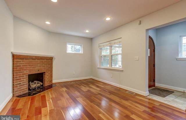 3948 PENNSYLVANIA AVENUE SE Gallery 2