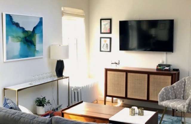 91 Charles Street Gallery 3