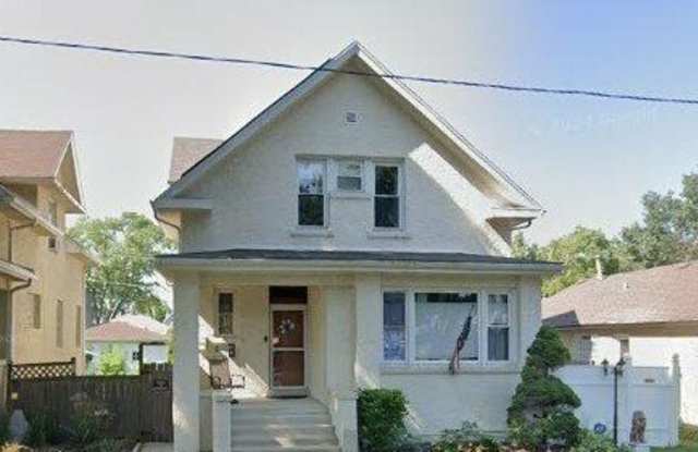 5042 W Argyle Street photos photos