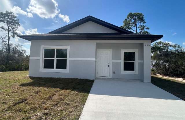 BRAND NEW Cozy 2 Bed-2 Bath Home in Peaceful Lake Placid photos photos