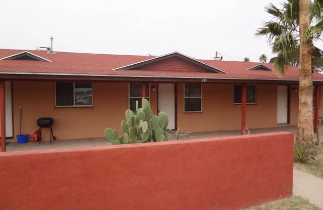 809 N Swan Rd photos photos